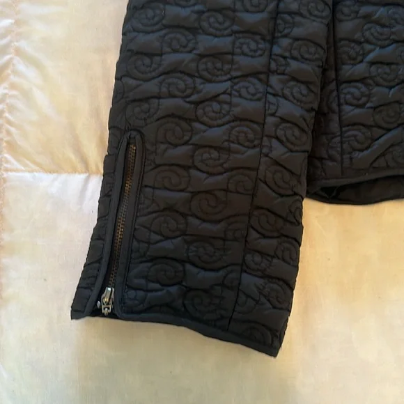 DKNY black quilted jacket/lightweight coat sz XS - Picture 9 of 10